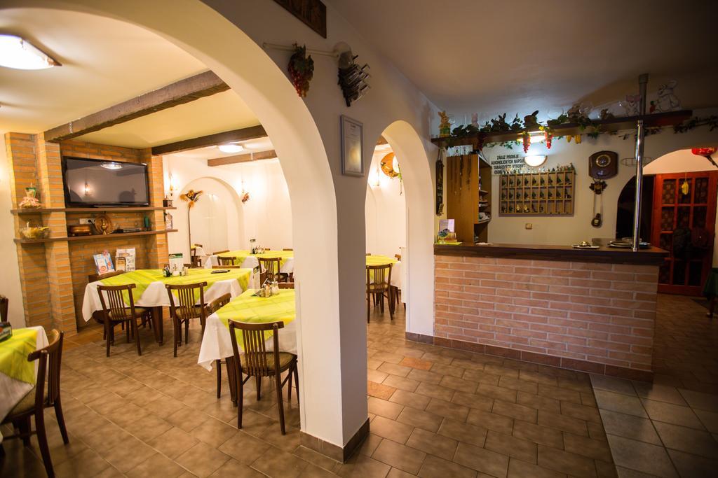 Penzion U Králíků Kurdějov Exterior foto
